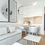 Ave Liberdade Restauradores Deluxe 아파트