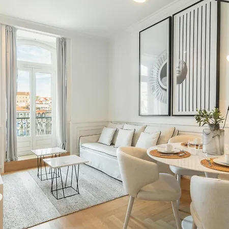 Ave Liberdade Restauradores Deluxe